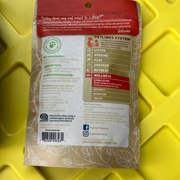 Organic catnip & Dr. Elsey's Ultra Litter Attractant - Picture 12 of 15